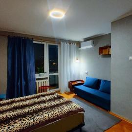 1BR Apartment, Riscani, Big Park, Cafés Nearby