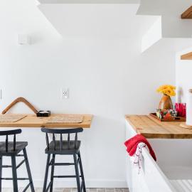 The Forest Door - Studio Suite in Stone Cottage, hotell i Tryon