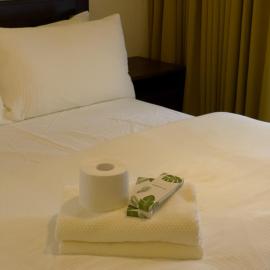 Oak & Ivy Comfort Stay near SM Batangas, hotel in Batangas City