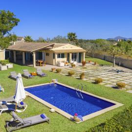 Villa Ambient / Sa Finqueta