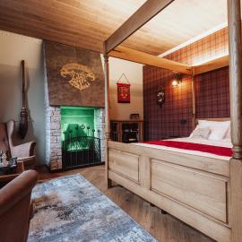 La Baguette du Sorcier - Logement insolite immersif jusque 4 personnes entre Liège & Maastricht、ヴィゼのホテル