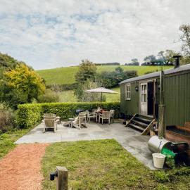 Willow Shepherds Lodge, hotel a Dittisham
