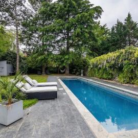 Villa, swimming pool, 5 bedrooms, Versailles, hotel v destinácii La Celle-Saint-Cloud
