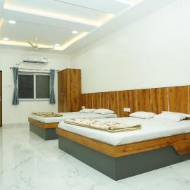 Aundah में, होटल Hotel Shriram Nivas & Yatri Nivas