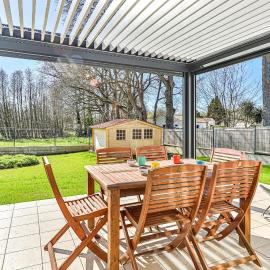 Nature escape Family house with garden