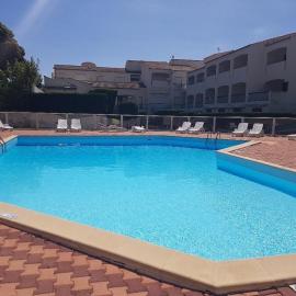 Studio proche plage vertbois avec jardin - piscine - tennis โรงแรมในDolus-d'Oléron