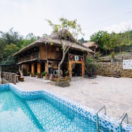 Tha Hill Panorama - Private Motorbike, SUV, Jeep Tour & Motorbike Rental, hotel u gradu Làng Xa