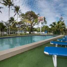 Coral Towers Holiday Suites, ξενοδοχείο στο Κερνς