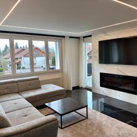 Modern 3BR Apartment with Fireplace, Miele Kitchen and Balcony, hotelli kohteessa Heimberg
