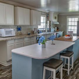 Blue Dolphin Inn and Cottages, hotel u gradu 'Grand Isle'