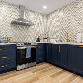 Modern 2 Bedroom Apt.