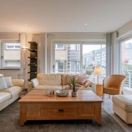 Casiola - Family apartment with parking in De Panne, hotel in De Panne