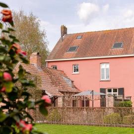 Casiola - Huyze Termote - Prime villa with wonderful garden, Hotel in Wingene