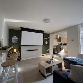 Central Margate Cinema Retreat With Spacious Garden, hotell sihtkohas Margate