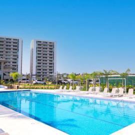 Stylish studio with gym, padel court and pool, hotell sihtkohas Limpio