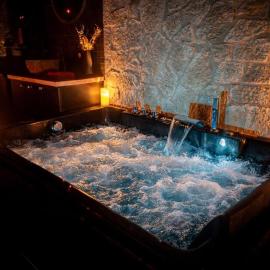 Studio La Tentation - Spa, Champagne, Lit King Size, Clim
