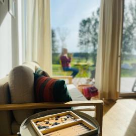 Skrzydła Biebrzy- Eco Cottage nad rzeką Narwią - Biebrza NP、Niwkowoのホテル
