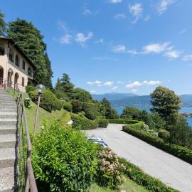 Pandora Lake Maggiore View and Private Beach - Happy Rentals