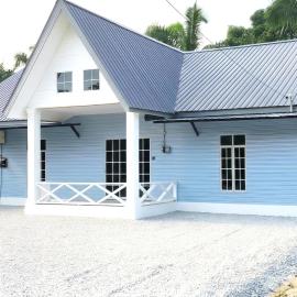 Amyza Homestay 3Bilik, hotel u gradu Semerah