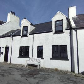 Storytellers at Isay Luxe Skye Coastal Stay, hotel in Stein