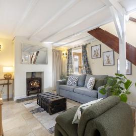 Cosy 1-Bed Cottage with Log Burner - Tewkesbury