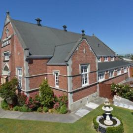 Hall on the Terrace, Hotel in Temuka