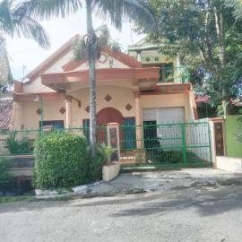 Thompson Guest House & Pet Hotel Banyuwangi, hotel a Banyuwangi