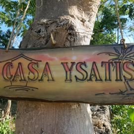 Casa ysatis, hotel i Lazi