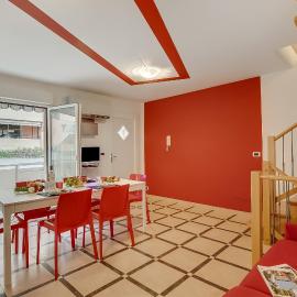 Clementines 50 Meters From Sea - Happy Rentals, hotel in Roquebrune-Cap-Martin