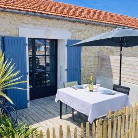 Residence Clos des Aigrettes -Appartements a 30m du Port de La Cotiniere , Ile d Oleron -commerces et plages a pied, hotel v destinaci La Cotinière