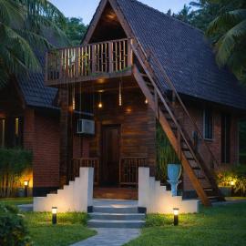 Inpan's beach resort Batticaloa, hotel v destinaci Batticaloa