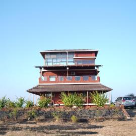 Sattva Gruha, Hotel in Māngaon