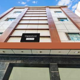 Townhouse Arakashan Road Paharganj Formerly Mohan international