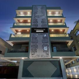 Super Townhouse Pimple Nilakh Pune, hotel en Dāpuri