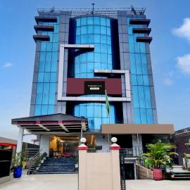 Townhouse Hatigaon Near Medicity Formerly Hotel Grand Majesty, hôtel à Guwahati