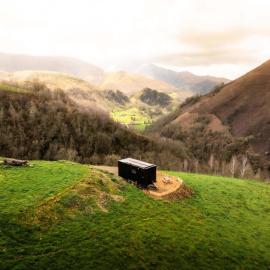 Bele Ame - Parcel Tiny House - Tiny House face aux Pyrénées, près de Lourdes MAE-4543, khách sạn ở Arrodets-ez-Angles