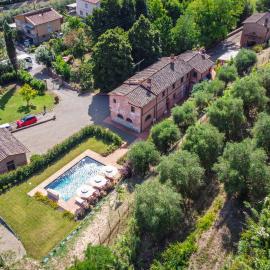 GuestHost - Tuscany Dream Villa & Barn with Swimming Pool
