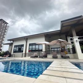 Azure Edge, hotel em Dauis