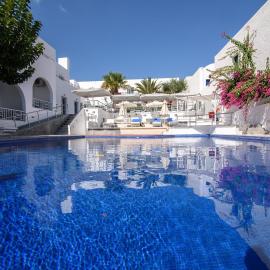 RK Beach Hotel, hotel a Kamari