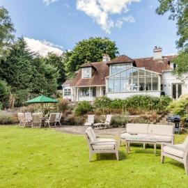 4 Bed in Pulborough oc-89346
