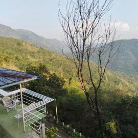 Misty Moutain view, hotel i Pīrmed