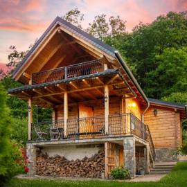 Dom z bali Pod Lasem - ECO, hotel v mestu Jarnołtówek