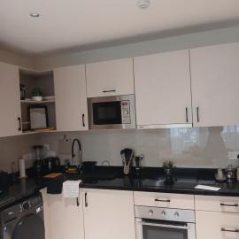 Citrine Court Apartment, hotel en Trofwi