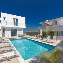 Polymnia Luxury Villas โรงแรมในโปรทาราส