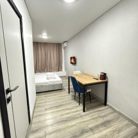 IZI HOTEL on Zhandosova, hotel din Almatî