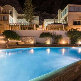 Antinea Suites Hotel & Spa, хотел в Камари