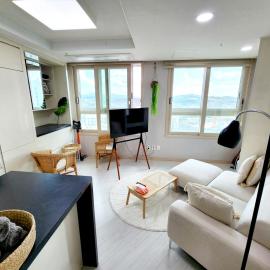 노을과 야경을 담은, City View Rattan home