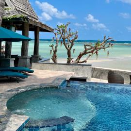 Villa Sunrise - Golden Beachfront
