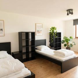 L21-Apartment Geilenkirchen OT Teveren, 3 Zimmer, 6 Betten, Standardisierte Ausstattung, ideal für Reisende, Pendler, Familien, hotel a Geilenkirchen