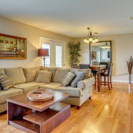 3 Mi to Town! Cozy Apartment in Poplar Bluff, hotell i Poplar Bluff